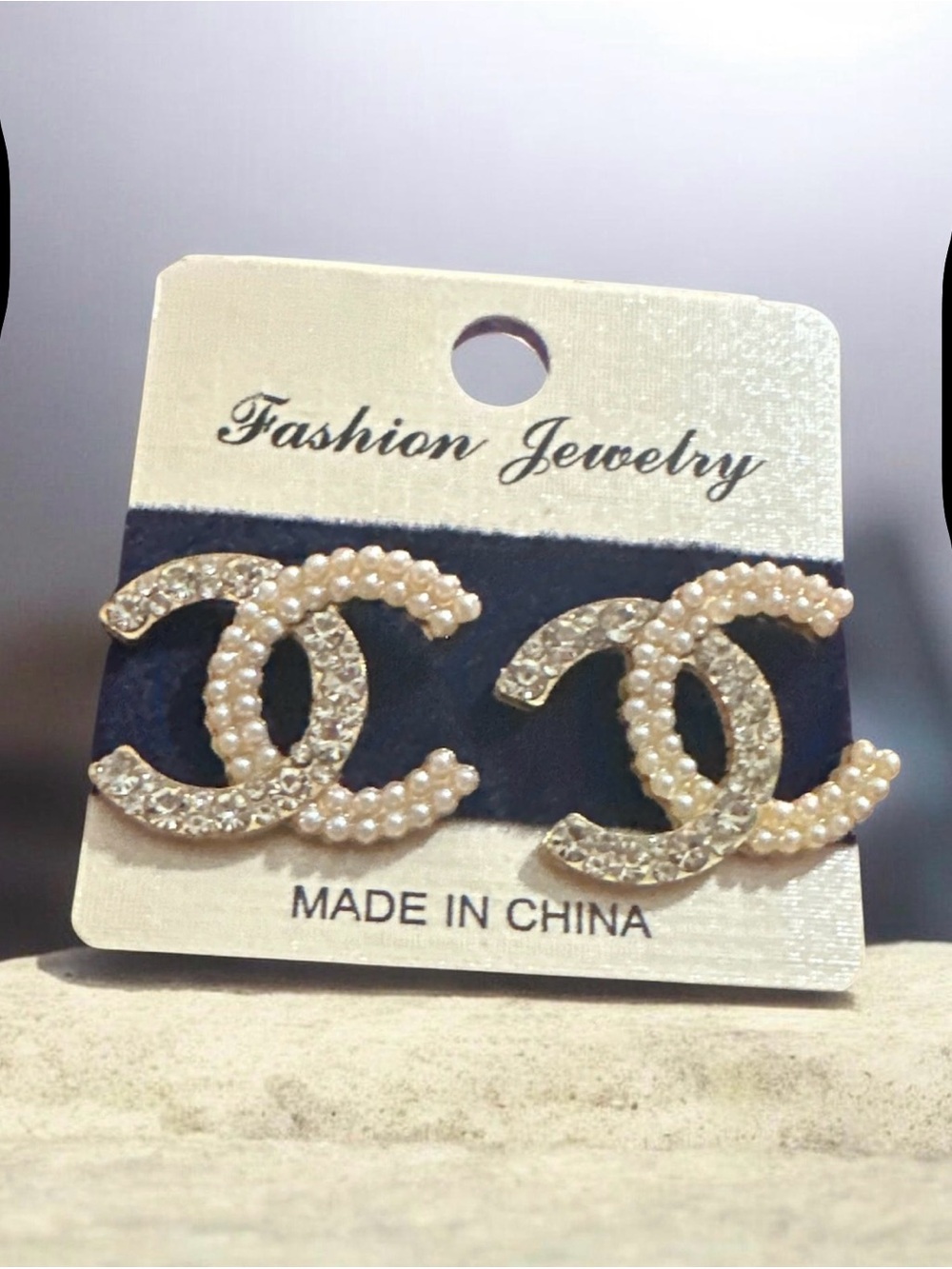 Pearl and Crystal Interlocking Circle Earrings - Champagne